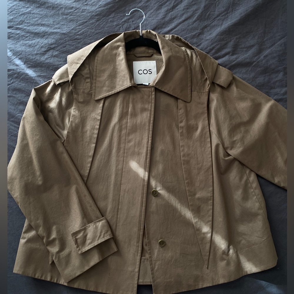 Cropped trench coat